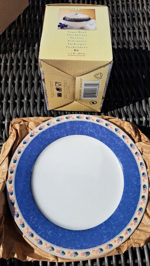Danube dessertbordjes en expresso kopjes met suikerpot, Ophalen, Nieuw