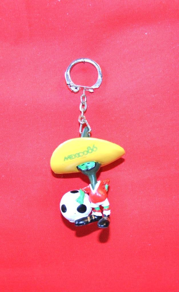 porte cle figurine mondial football  mexico 1986, Enlèvement ou Envoi, Utilisé, Peluche ou Figurine