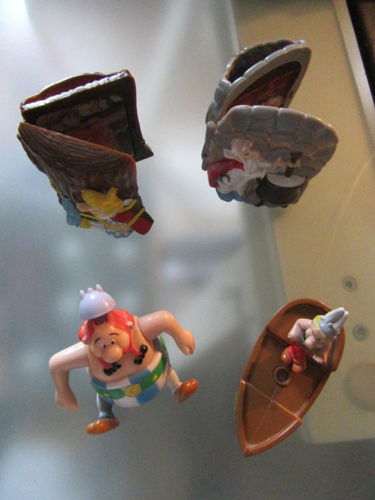 4 objets Astérix : 2 vide-poches Quick, Astérix, Obélix, Livres, BD, Enlèvement, Utilisé