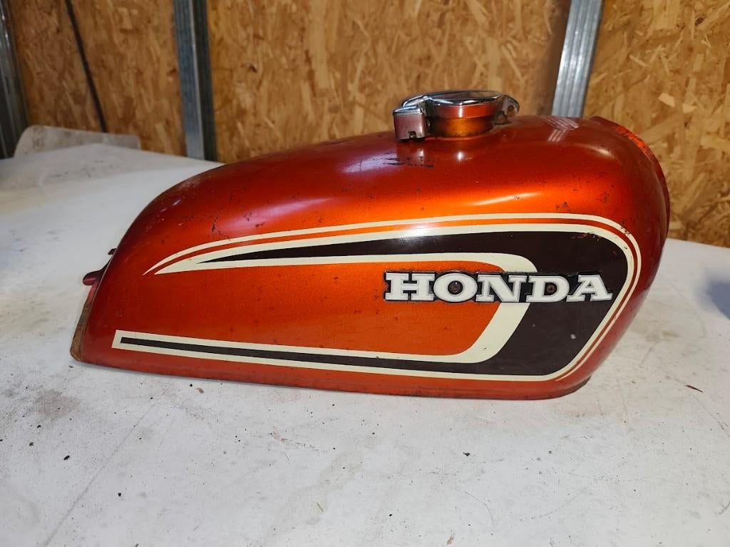 HONDA CB350 - 1977 - Réservoir bon état, Motos, Pièces | Honda, Utilisé, Enlèvement