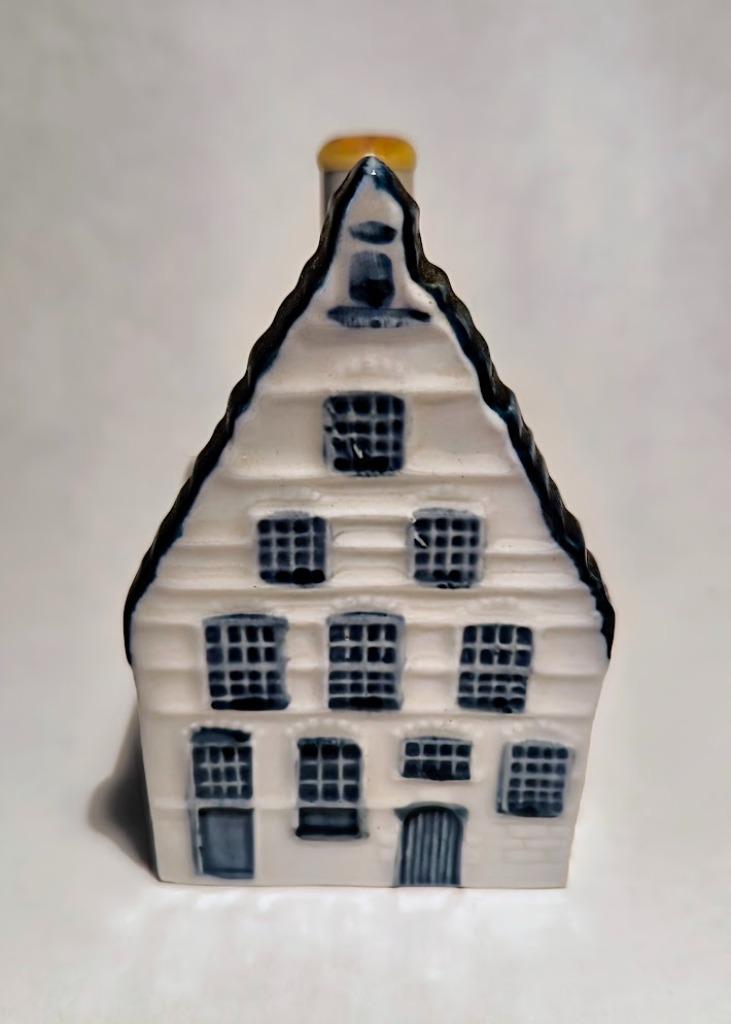 KLM huisje 35 Oude Delft 39 - Oost Indisch Huis, Ophalen