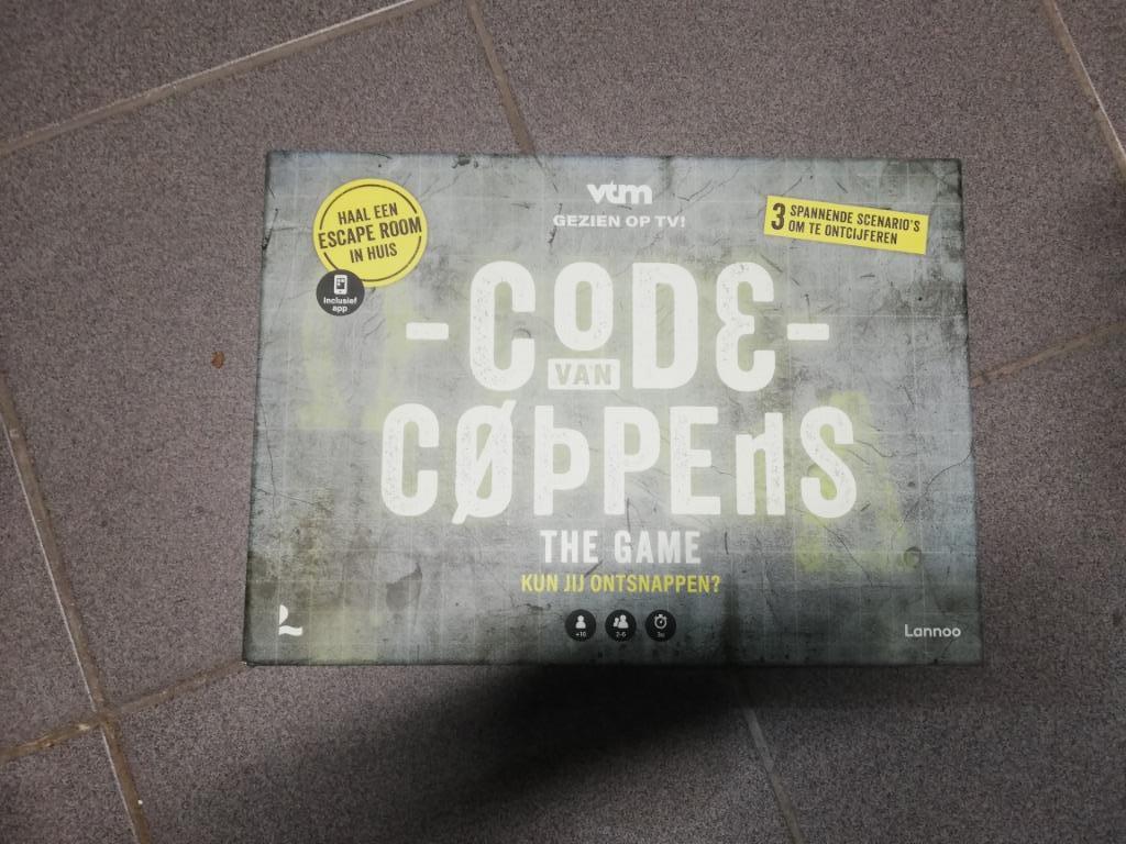 * Gezelschapsspel : Code van Coppens, Hobby en Vrije tijd, Drie of vier spelers, Ophalen of Verzenden, Zo goed als nieuw