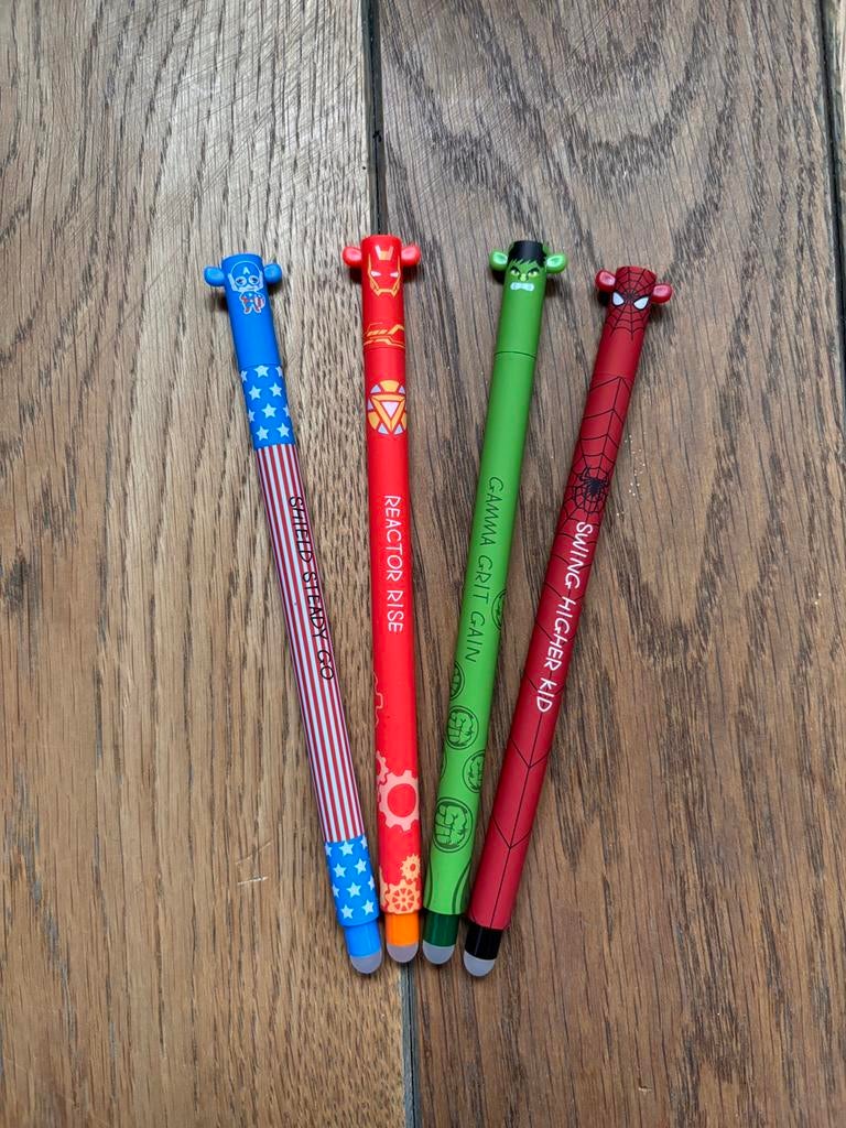 4 Stylos effaçables Avengers neufs, Enlèvement ou Envoi, Neuf, Crayon ou Feutre
