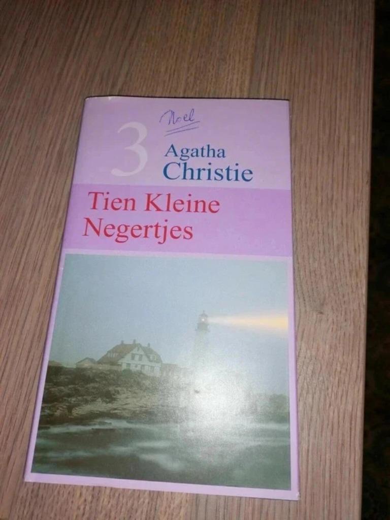 Tien kleine negertjes / Agatha Christie, Boeken, Ophalen of Verzenden, Gelezen, Agatha Christie