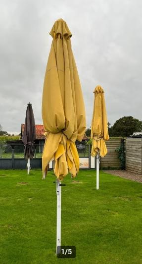 parasol 4x4 geel 2 stuks, Ophalen, Gebruikt, Meer dan 4 meter, Stokparasol