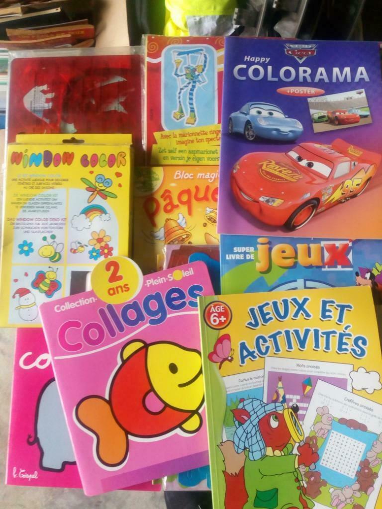 Lot de 20 livres de coloriage, collage et bricolage, Enlèvement, Comme neuf
