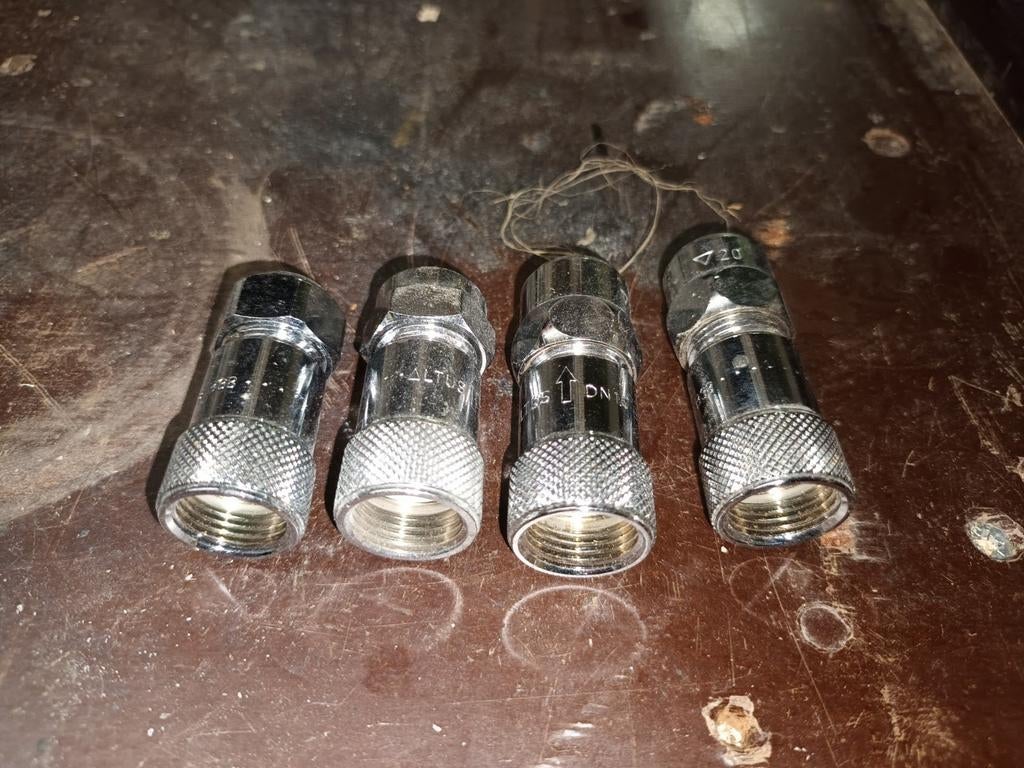 Terugslagkleppen voor op shell kraan 5 stuks, Doe-het-zelf en Bouw, Sanitair, Ophalen of Verzenden, Zo goed als nieuw, Kraan