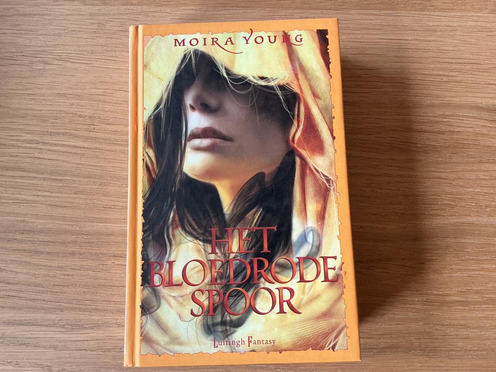Moira Young - Bloedrode spoor, Enlèvement, Utilisé, Moira Young