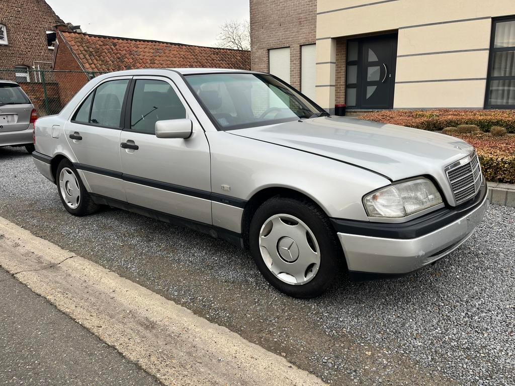 Mercedes C180 Lpi GPL, Autos, 90 kW, Argent ou Gris, Achat, 4 portes
