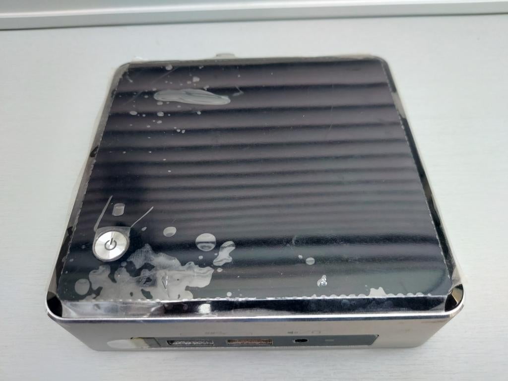 Mini pc barebones Intel nuc corei5 ,ram 8gb,ssd 120gb, Informatique & Logiciels, Barebones, Enlèvement ou Envoi, Utilisé