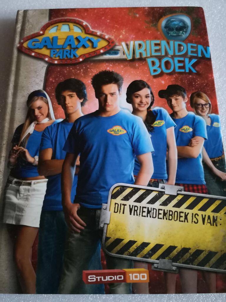 Studio 100 Galaxy Park nieuw vriendenboek, Boeken, Ophalen