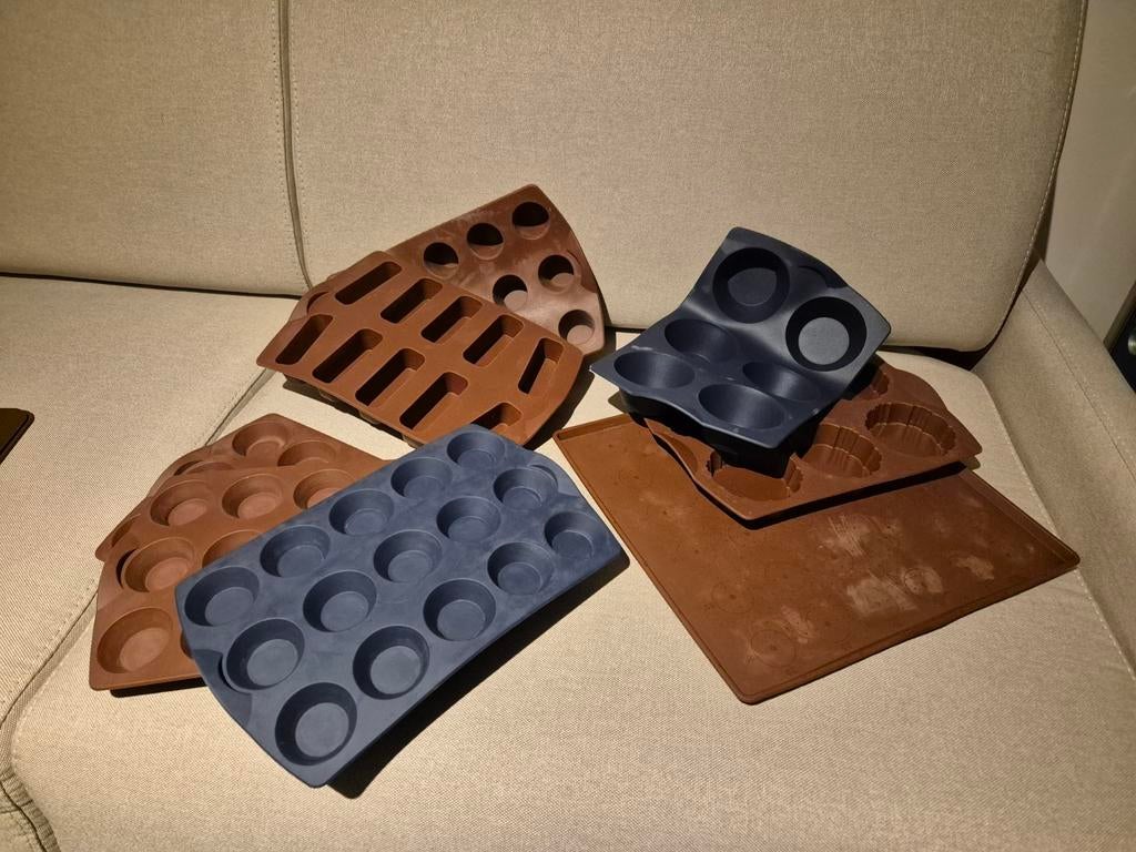 Tupperware siliconen bakvormen (8 stuks), Ophalen of Verzenden, Zo goed als nieuw, Cupcakes, Bakvorm