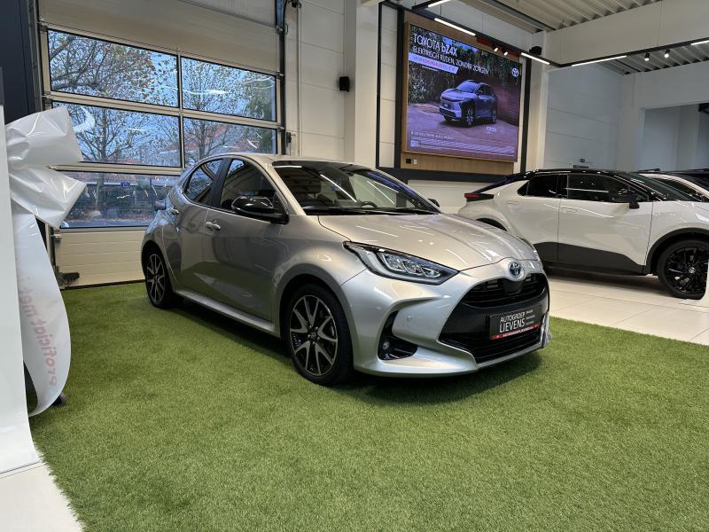 Toyota Yaris 1.5 HYB STYLE + HUD, Auto's, Automaat, Euro 6, Overige kleuren, 1490 cc