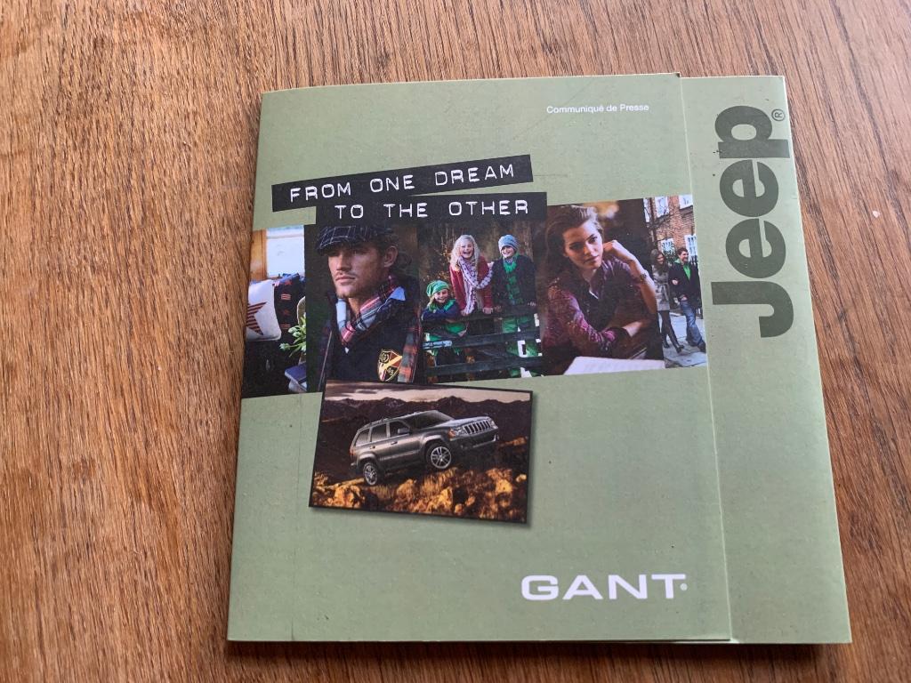 Jeep-pakket Gant kartonnen omslag Frans Tekst- en foto, Verzenden, Zo goed als nieuw