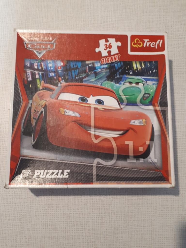 CASSE-TÊTE GÉANT CARS 98 x 68 cm, Enlèvement ou Envoi, 10 à 50 pièces, Comme neuf, 2 à 4 ans