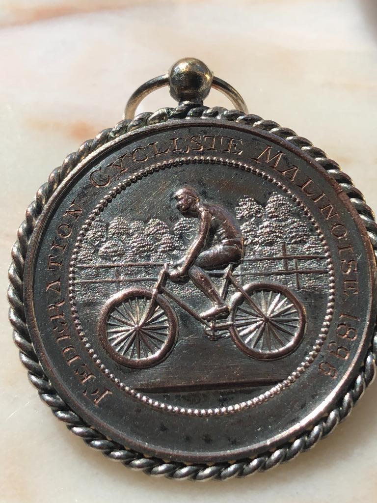 Plaque médaillon vélo Malinoise ancienne 1896, Enlèvement ou Envoi, Comme neuf