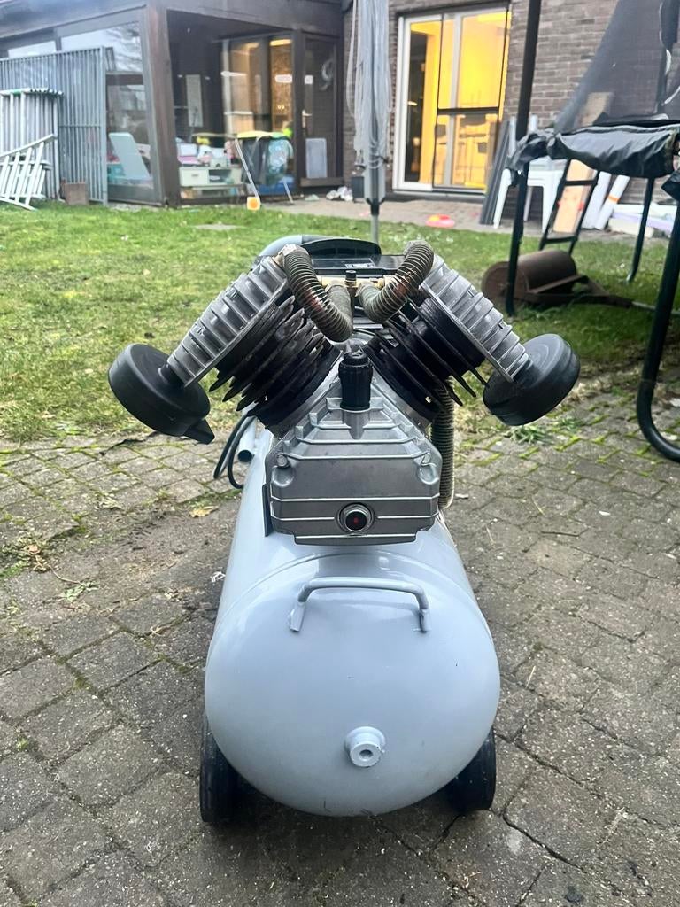 Compressor criko  3hp, Bricolage & Construction, Compresseurs, Enlèvement, Comme neuf