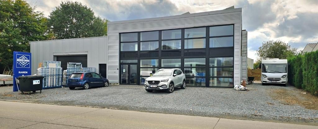 UNIEK WOON-WERKPAND MET MAGAZIJN & TOONZAAL &WONING VAN 2015, Articles professionnels, Immobilier d'entreprise, Achat, Industrie