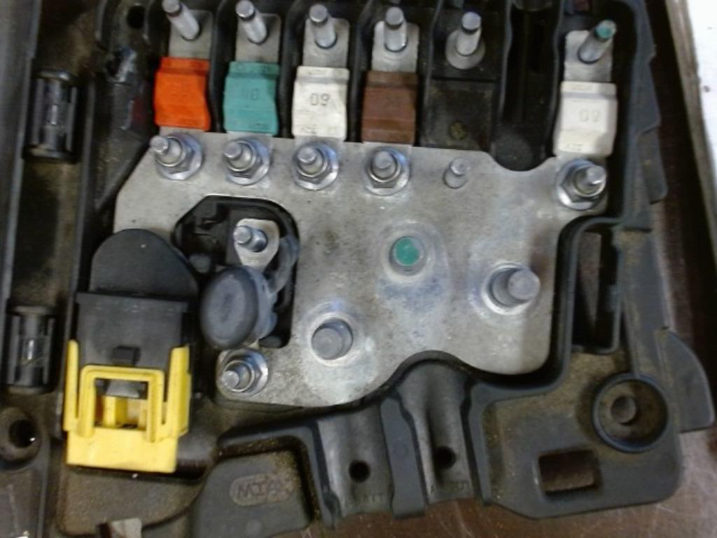 Boite à fusibles Citroen DS3 9801147680 (254A), Enlèvement, Utilisé