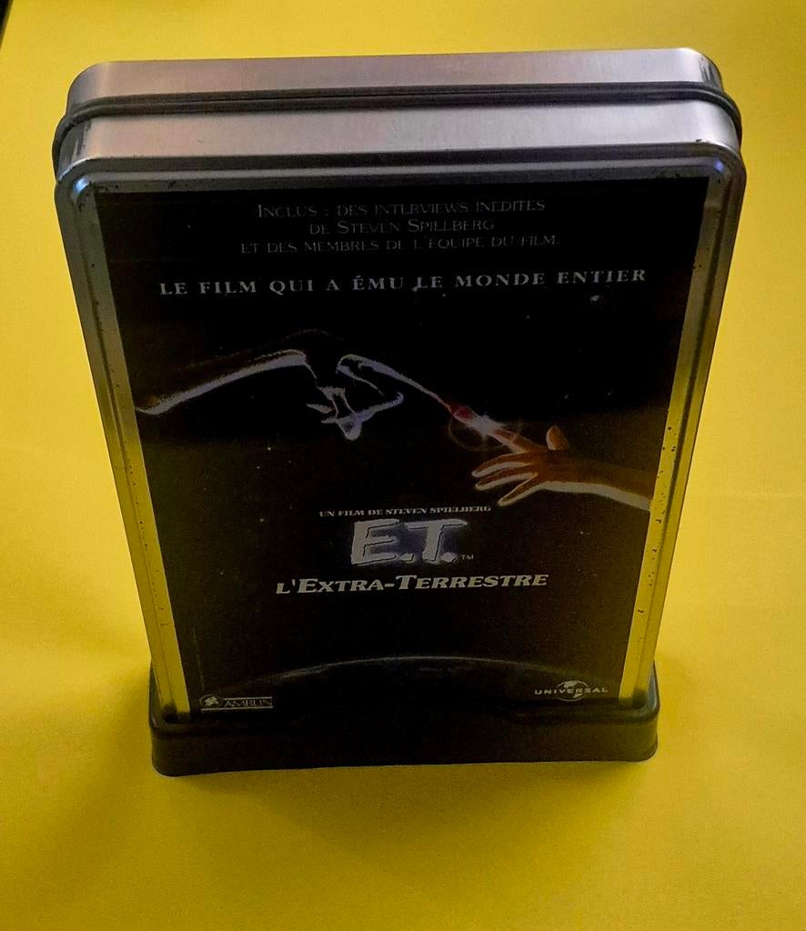 K7 VHS - E.T L'extra terrestre - Boîtier métal - Culte 1982, Tous les âges, Enlèvement ou Envoi, Utilisé, Action et Aventure