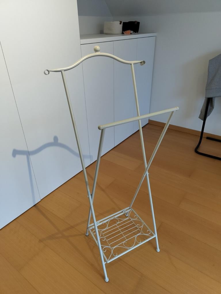Kledingrekje, Ophalen, Zo goed als nieuw