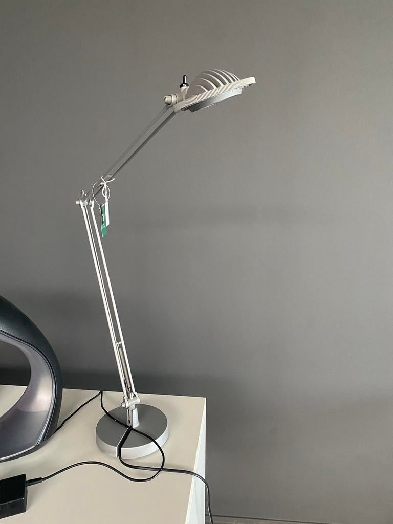 Bureaulamp, Ophalen