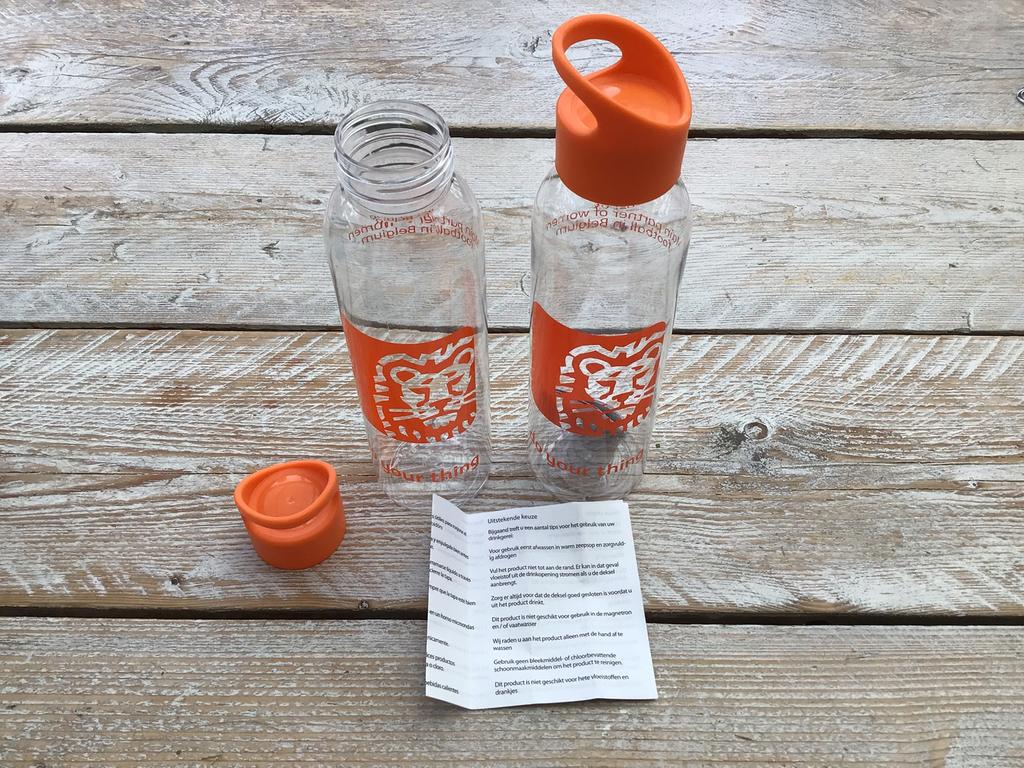 2 drinkflessen, Verzamelen, Ophalen of Verzenden, Nieuw, Overige typen