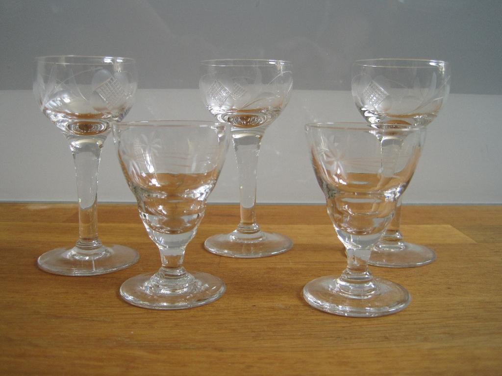 Set van 5 borrelglaasjes gegraveerd 20 ml, Ophalen of Verzenden, Gebruikt, Borrel- of Shotglas