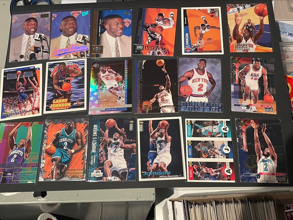 18xLarry Johnson, Enlèvement ou Envoi, Comme neuf