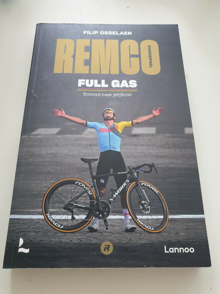Remco Evenepoel Full Gas Streven naar perfectie

2024, Ophalen of Verzenden, Zo goed als nieuw