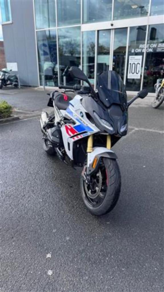 BMW R 1300 RS - BTW verrekenbaar, 2 cilinders, Bedrijf, Sport, Meer dan 35 kW