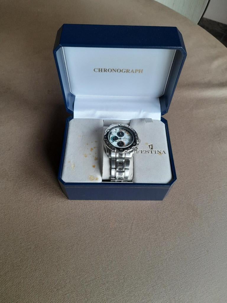 Montre FESTINA, Staal, Polshorloge, Overige materialen, Zo goed als nieuw
