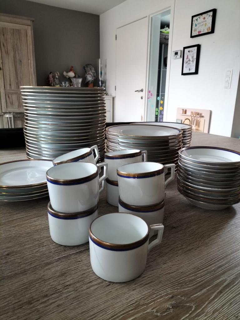 De nombreuses pièces de vaisselle italienne vintage Richard, Enlèvement
