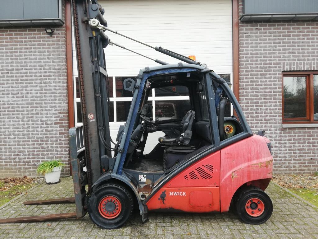 Heftruck met spreader/shifter, Doe-het-zelf en Bouw, Overige Doe-Het-Zelf en Bouw, Ophalen, Gebruikt