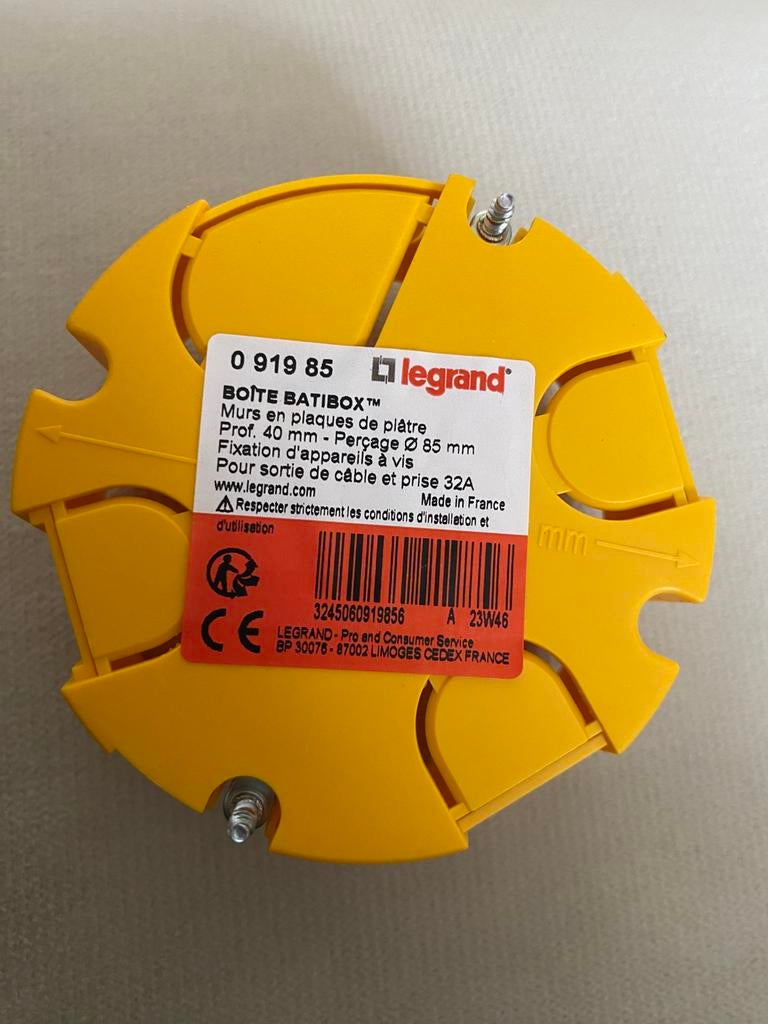 Boite batibox Legrand 85mm pour câble et prise 32A, Enlèvement ou Envoi, Neuf