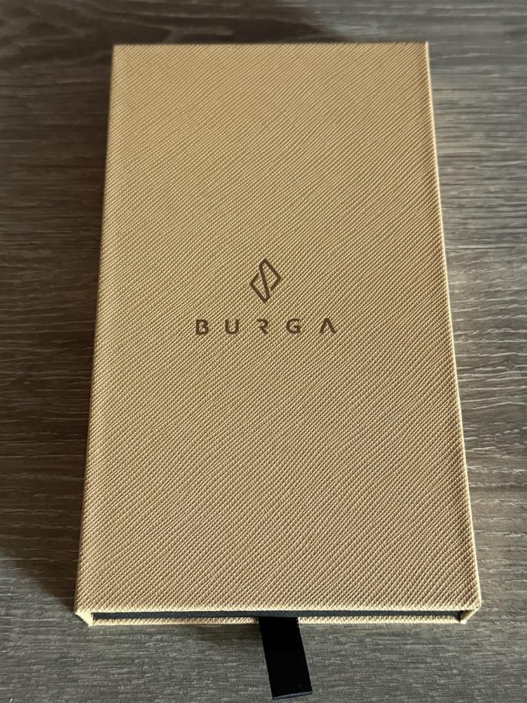 iPhone 12 Pro Case Burga, Ophalen of Verzenden, Gebruikt, IPhone 12, Frontje of Cover