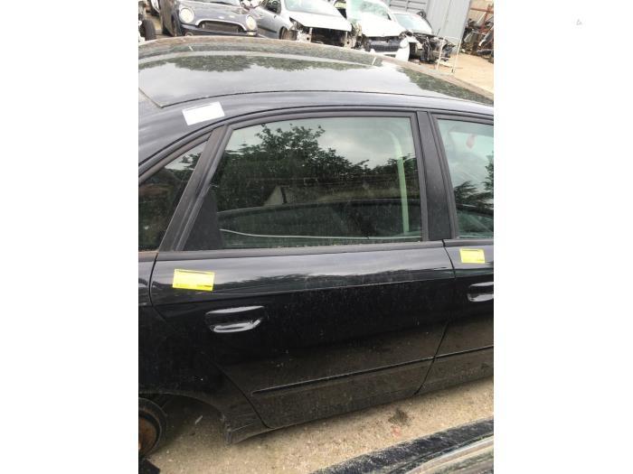 Portière 4portes arrière droite d'un Audi A4 (LZ9Y), Enlèvement ou Envoi, 3 mois de garantie, Audi, Utilisé