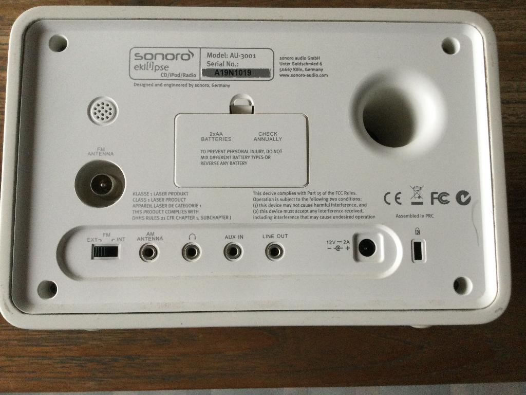 Sonora Eklipse CD Clock Radio With iPod Dock : defect, Ophalen of Verzenden, Niet werkend