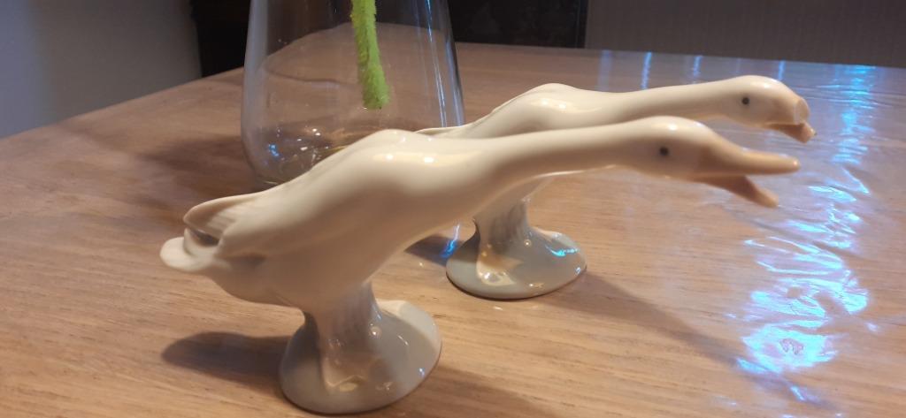Lladro porcelein gans, Verzamelen, Ophalen of Verzenden, Nieuw, Dier