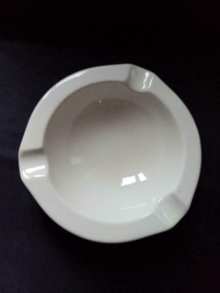 Large Cendrier déco en  céramique Boch-fr/Keralux 60s (18cm), Enlèvement ou Envoi