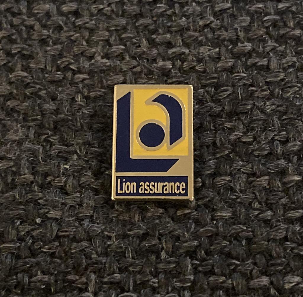 PIN - LION ASSURANCE - VERZEKERING, Envoi, Utilisé, Autres sujets/thèmes, Insigne ou Pin's