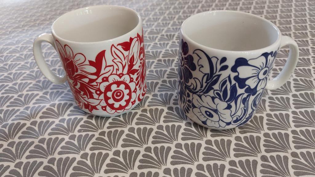 Duo de tasses West-Germany vintage rouge et bleu, Enlèvement ou Envoi
