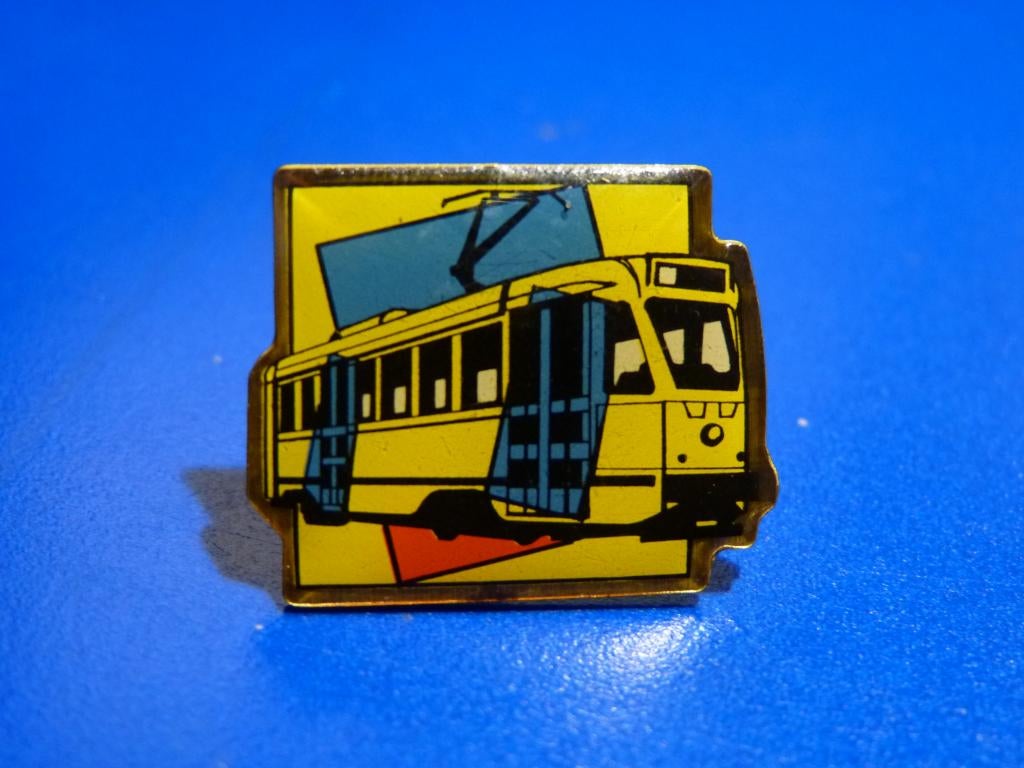 Pin's TRAM STIB, Enlèvement ou Envoi, Comme neuf, Tram, Carte ou Gravure