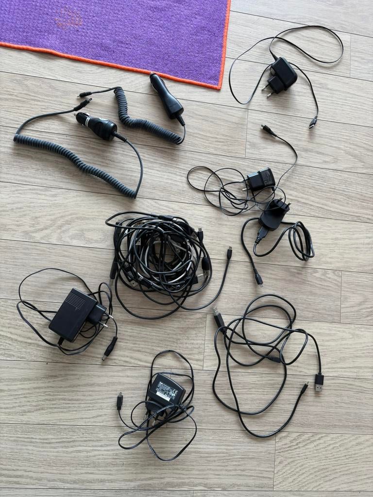 Chargeurs et adaptateurs, Enlèvement ou Envoi, Utilisé, Apple iPhone