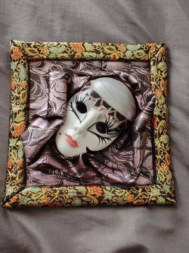 Masque de Venise dans cadre à poser ou accrocher, Enlèvement ou Envoi, Comme neuf