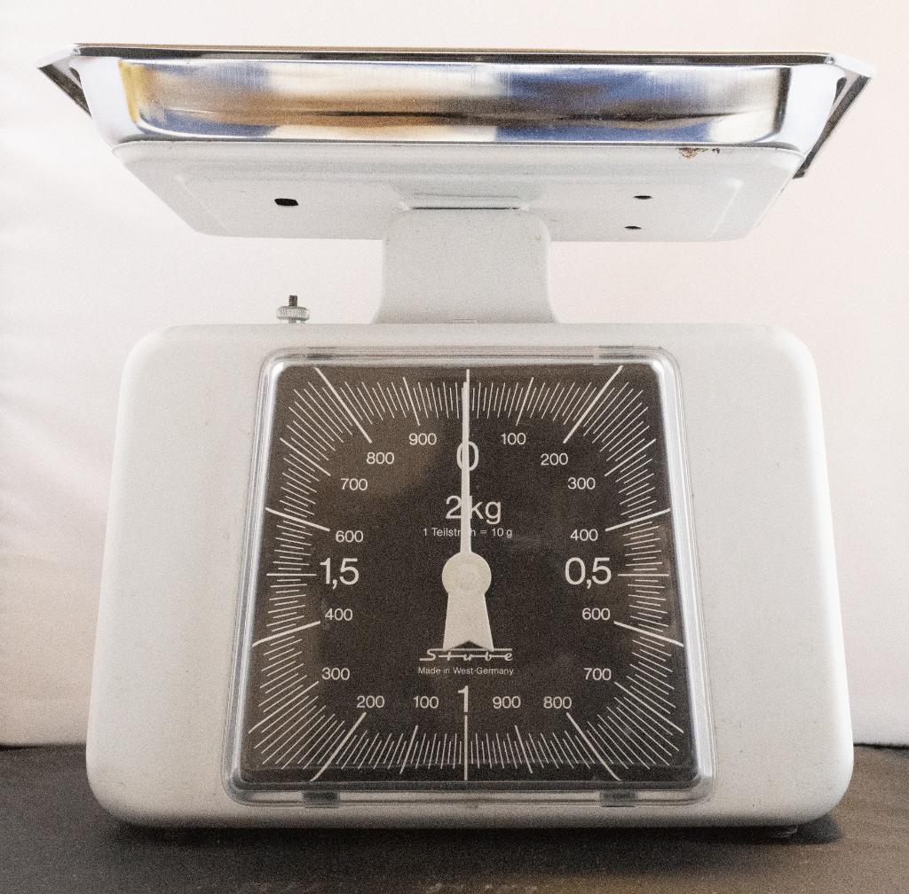 Analoge weegschaal Stube wit - vintage, Ophalen, Gebruikt, Keukenweegschaal