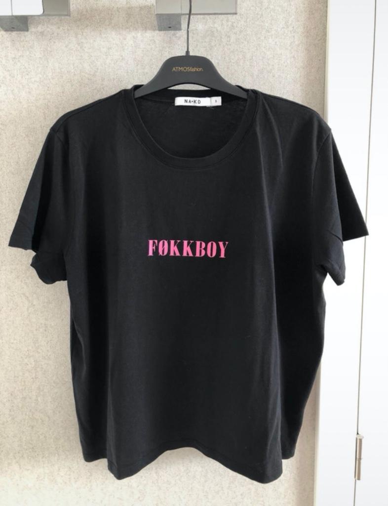Zwarte t-shirt Na-kd maat S, Kleding | Dames, NA-KD, Zwart, Ophalen of Verzenden, Zo goed als nieuw