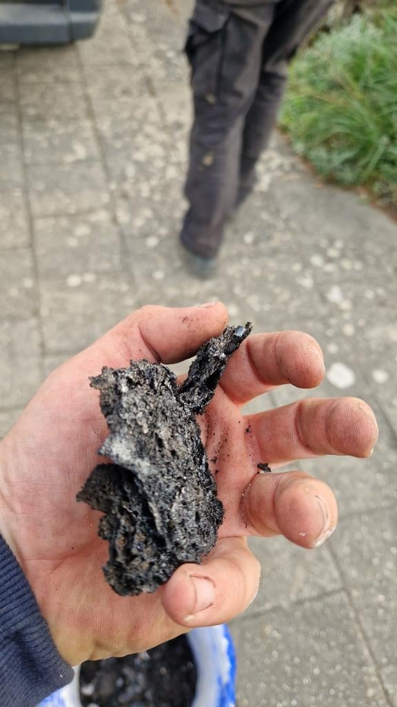 Ramoneur dépannage bois et pellet multi marques, Pose de conduits de cheminée