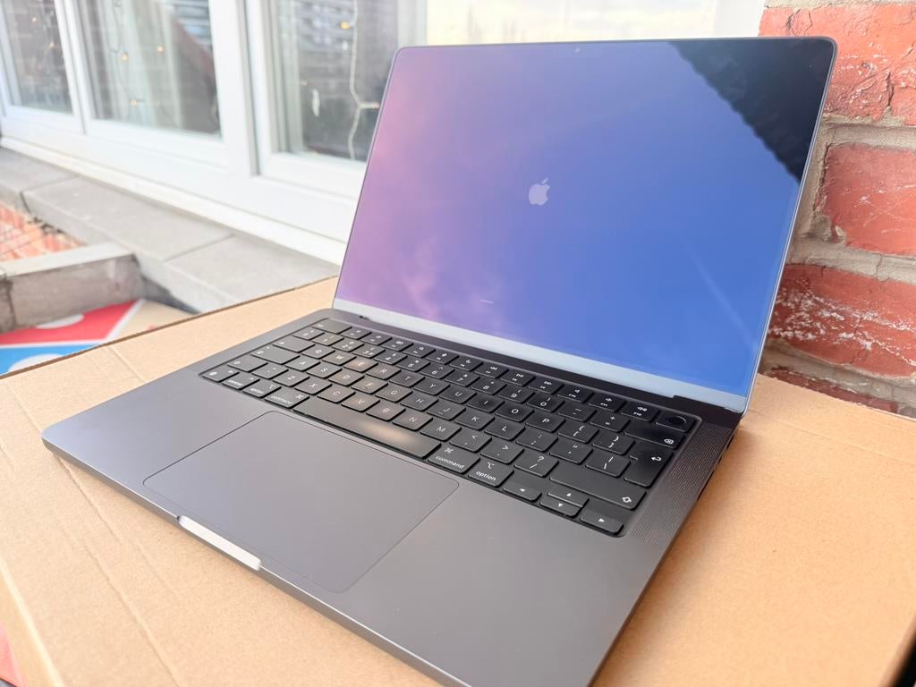 MacBook Pro M3 Pro 18 Gb Ram Garantie échangé possible, Informatique & Logiciels, Apple Macbooks, Comme neuf, MacBook Pro, Autres tailles