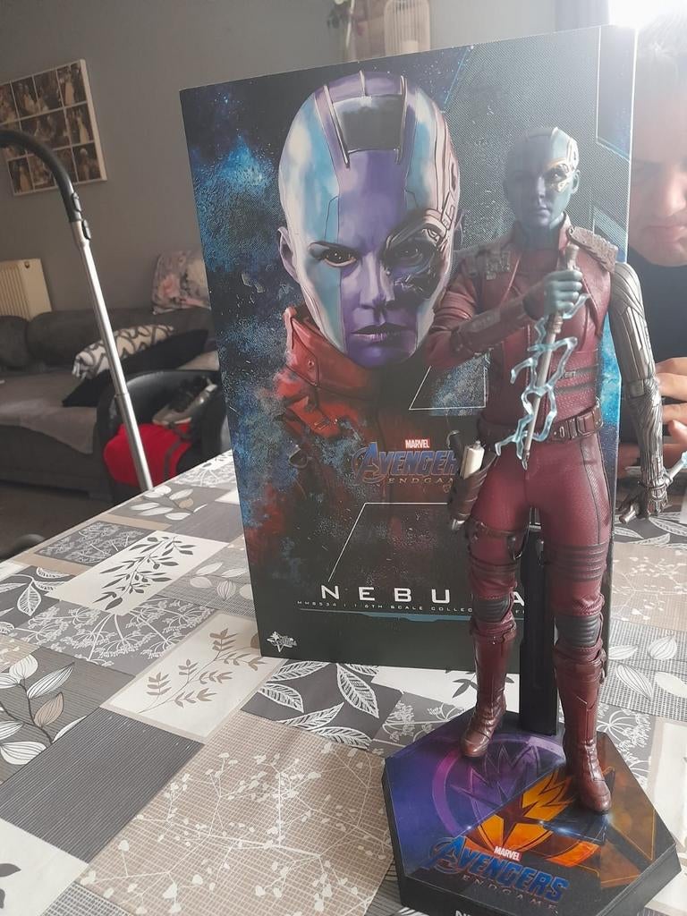 Hot toys nebula, Ophalen of Verzenden, Zo goed als nieuw